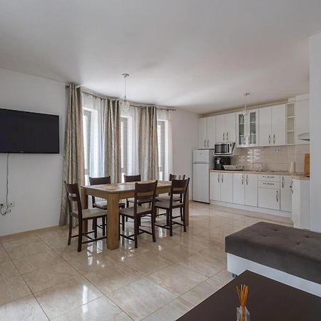Sea Garden Marina 2 Apartment Varna Eksteriør billede